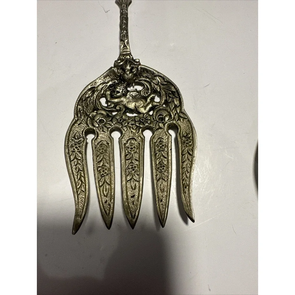 Silverplate Cherub Angel Cupid Serving Fork &‎ Spoon Intricate Pattern 9.5
